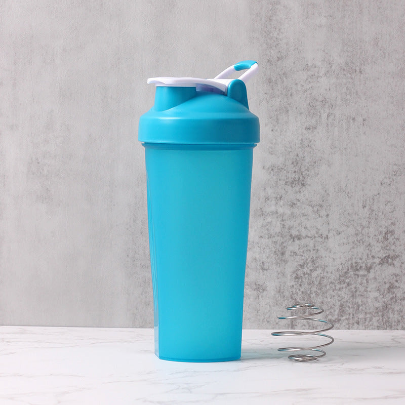 Fitness portable shaking cup protein powder milk shake cup 600ml mixing cup sports plastic water cup